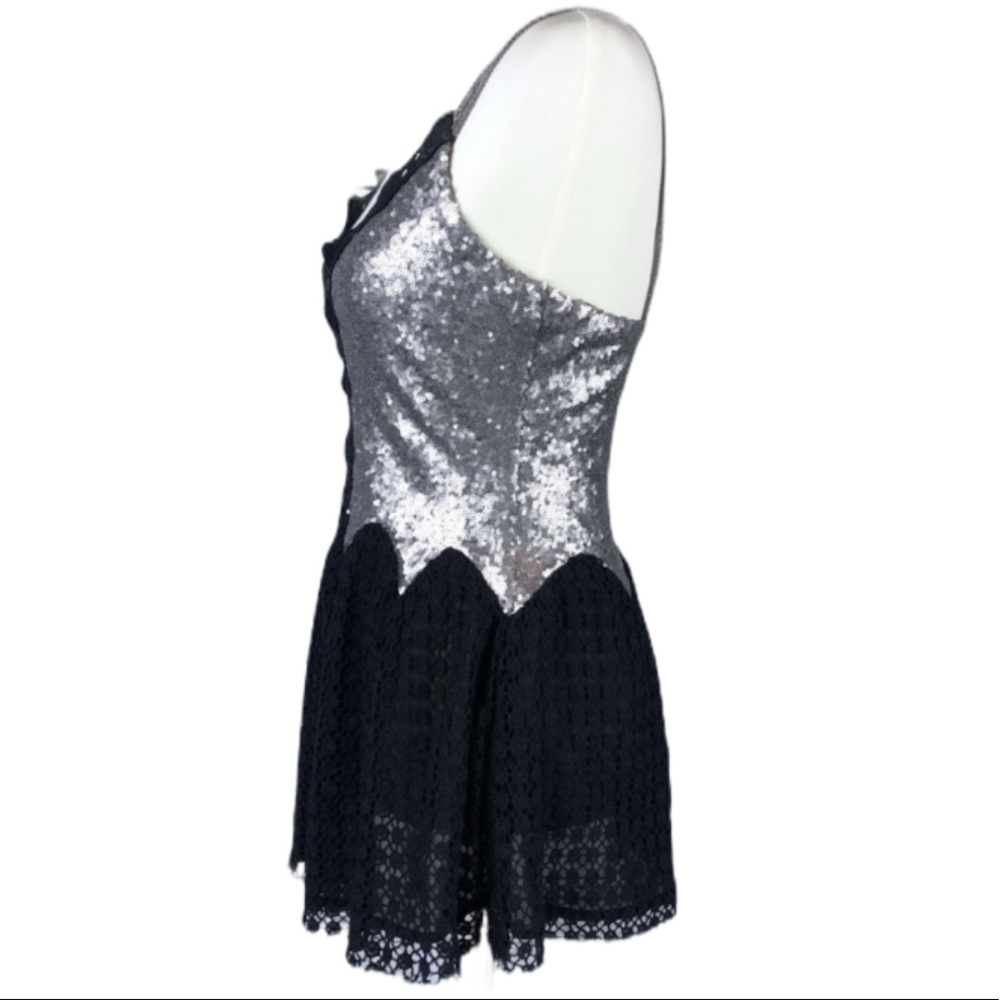 Gimmicks by BKE Sequin Top - Picture 5 of 7
